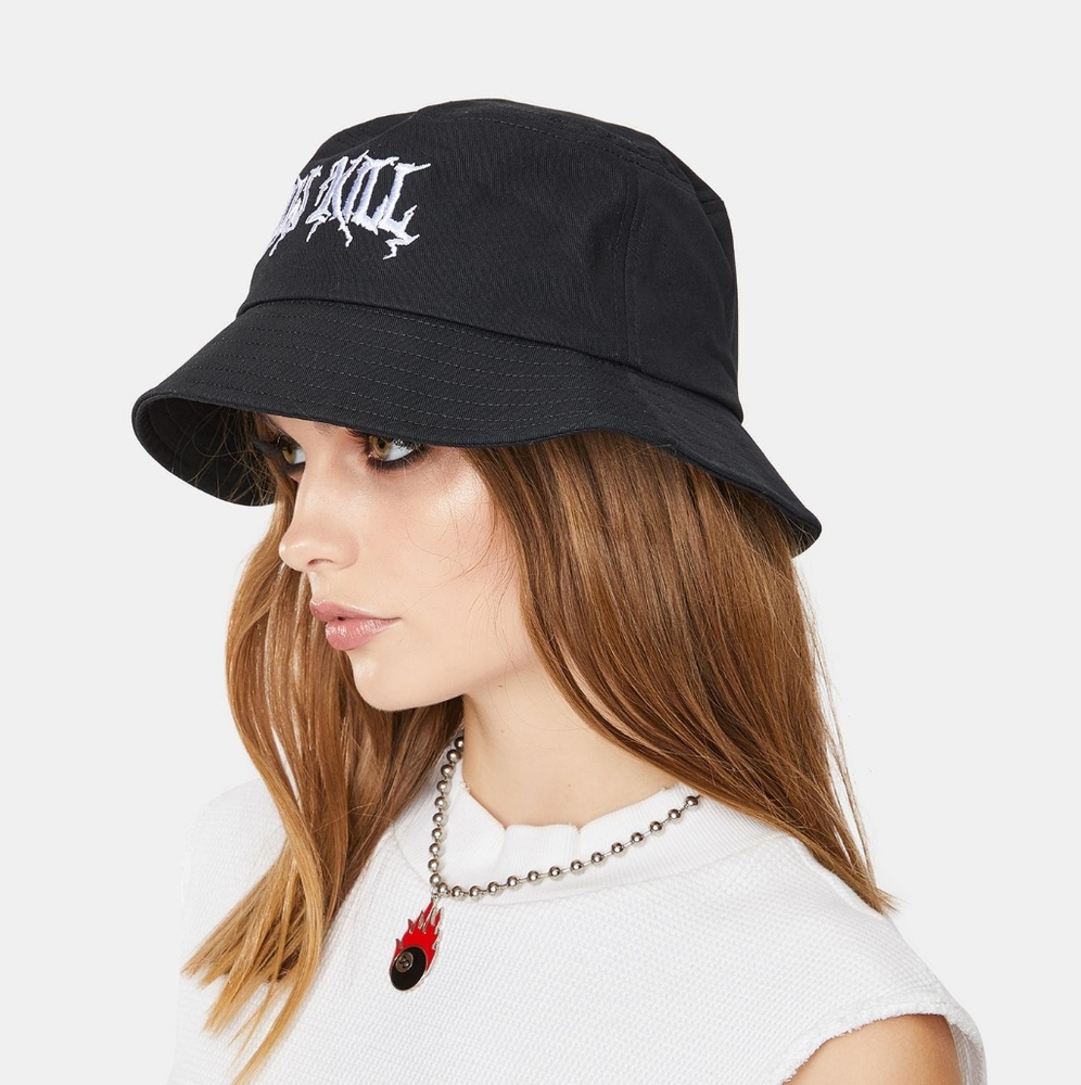 Dollskill hat